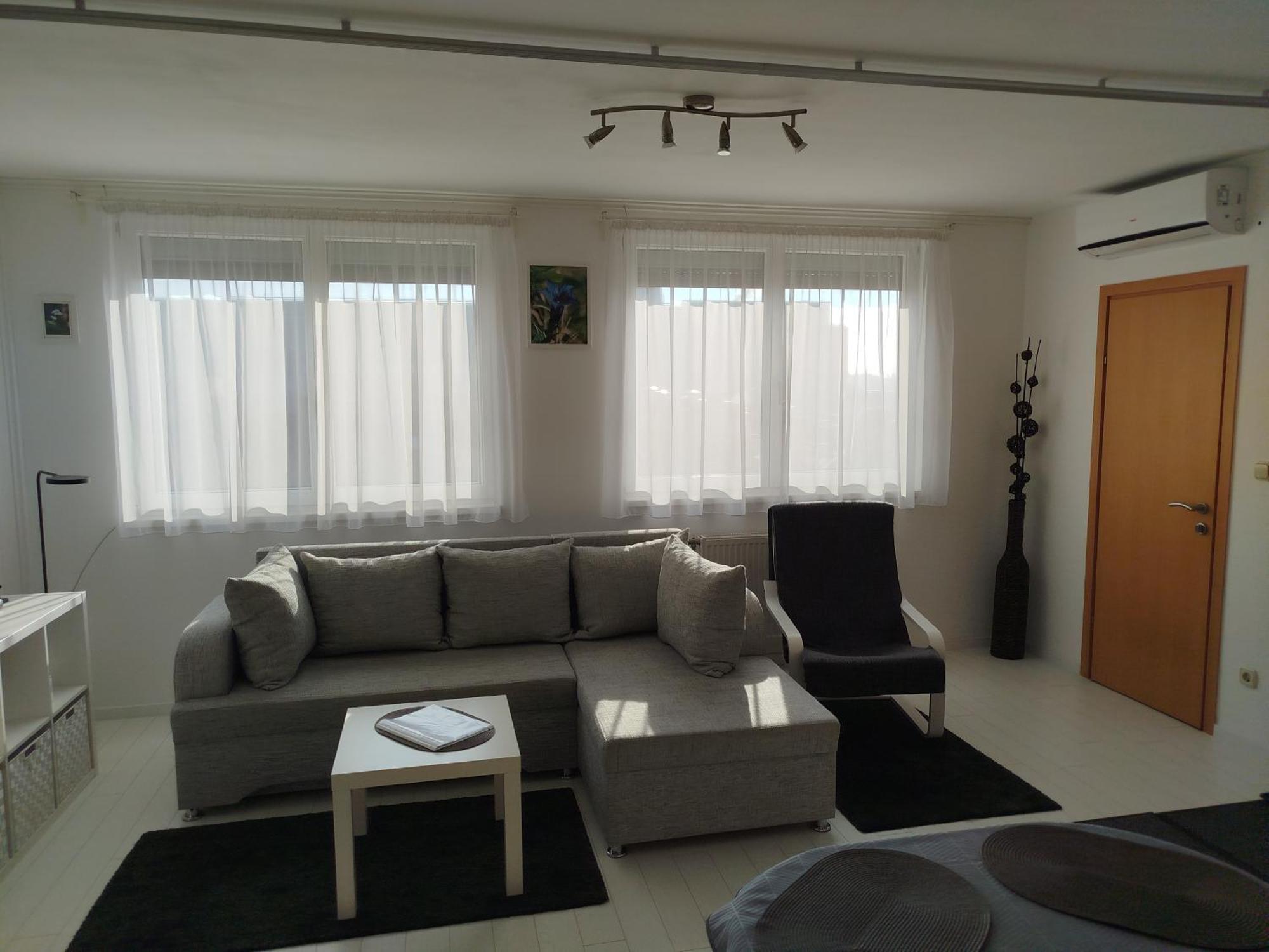 Csongor Apartman Будапеща Екстериор снимка